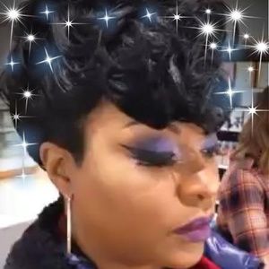 Meet your Posher, Camisha